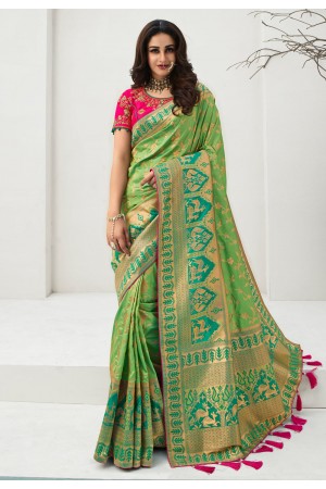 Green banarasi silk saree with blouse 10101