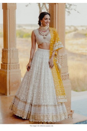 Bollywood Manish Malhotra Kiara Advani inspired wedding lehenga