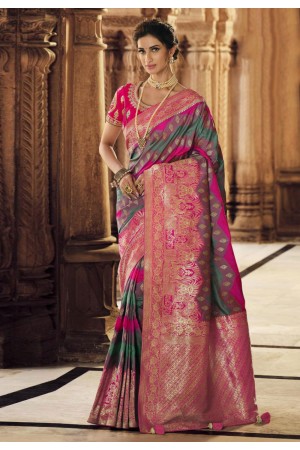 Magenta silk saree with blouse 10137