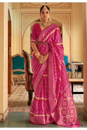 Silk Saree with blouse in Magenta colour 526