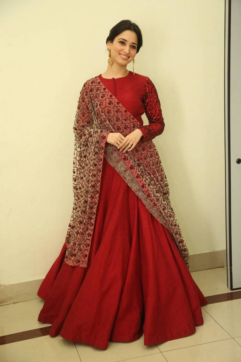 Western Style Wedding Cakes Tamanna Pics At Speedunnodu Audio Launch red anarkali - Western Style Wedding Cakes
