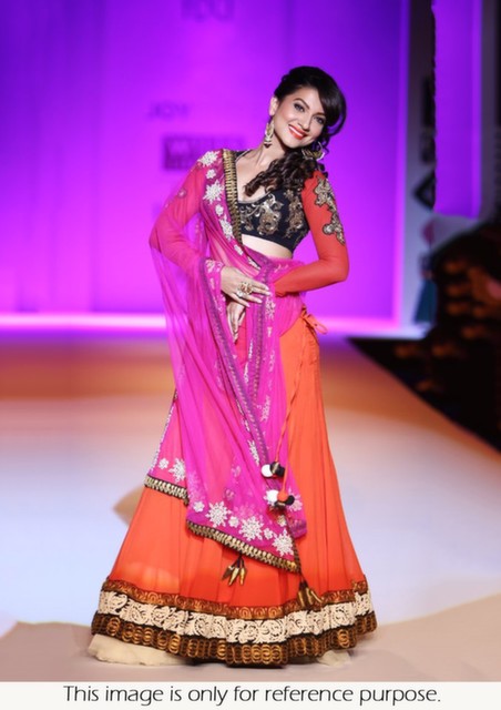 Bollywood Style Gauhar khan WIFW Georgette lehenga in orange pink color