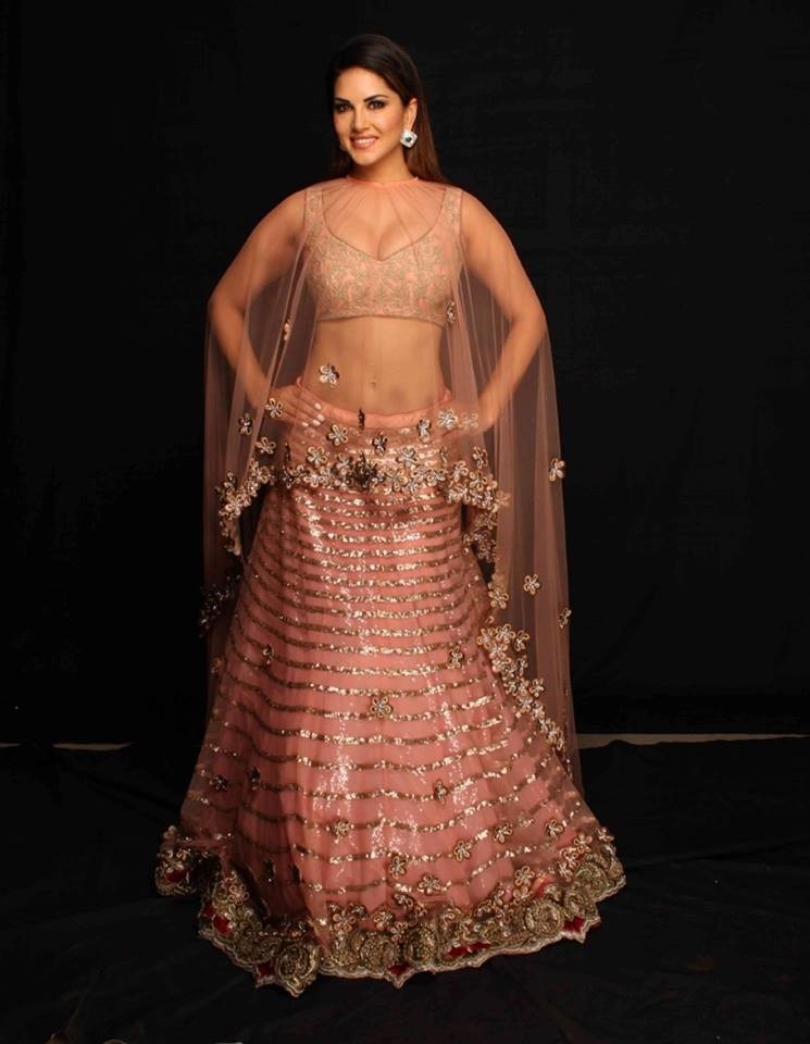 Bollywood Style Sunny Leon peach colour netted lehenga