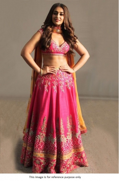 Bollywood Illeana D'cruz inspired pink Banglori silk lehenga