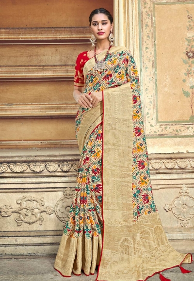 Beige banarasi silk saree with blouse 3109