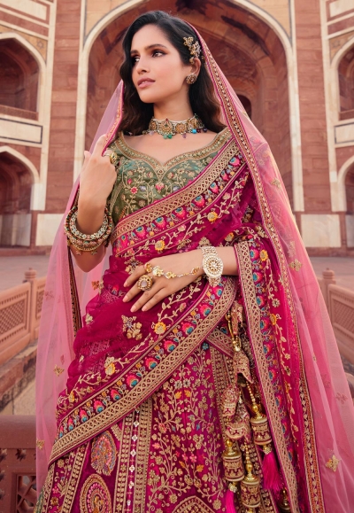 Semi Stitched Magenta Handloom Silk Bridal Partywear Lehenga Choli NAK5161