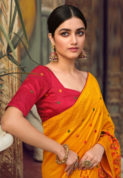 Women's Chiffon Orange Printed Designer Saree With Blouse Piece main image 0