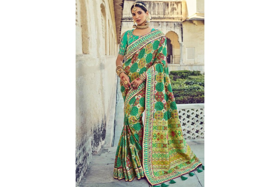 Women's Silk Blend Light Green Embellished Designer Saree With Blouse Piece