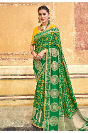 Green banarasi silk festival wear saree 3106