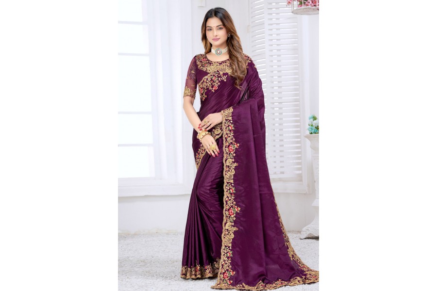 Purple Floral Printed Silk Blend Saree 
With Unstitched Blouse Piece