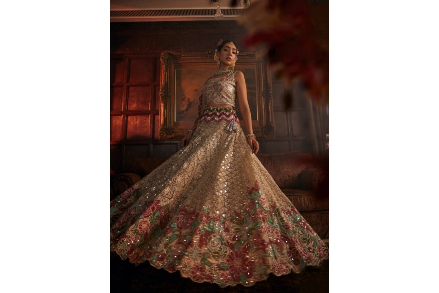 Shimmer Weaving Lehenga Choli with Mirror & Beads Work – Wedding Elegance