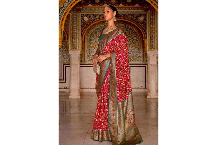 Women's Cotton Magenta Printed Designer Saree With Blouse Piece