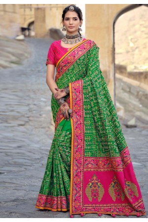 Green banarasi silk saree with blouse 6201