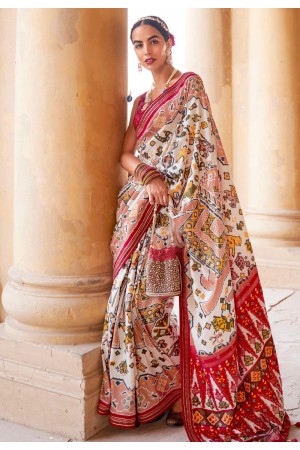 Off white silk saree with blouse 348