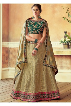 Green weaved silk Indian wedding lehenga choli 7812