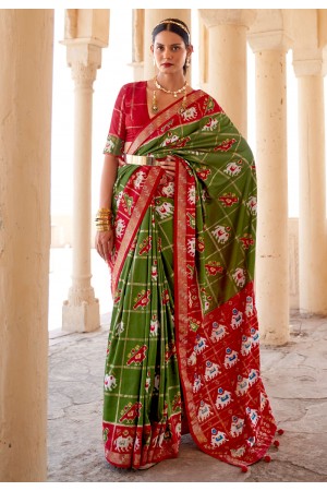 Patola silk Saree with blouse in Green colour 350D