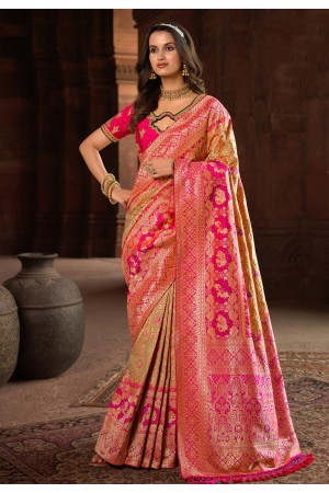 Silk Saree with blouse in Magenta colour 10176