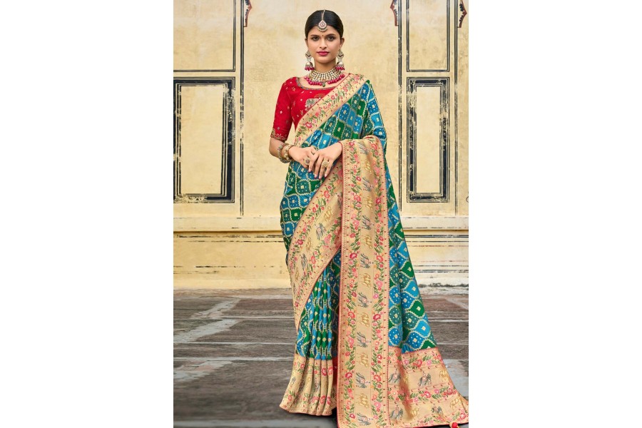 Sky Blue Sleeveless Sweetheart Neckline Saree Blouse