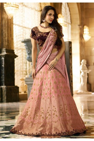 Malaika Arora Khan Pink Banarasi Indian wedding lehenga