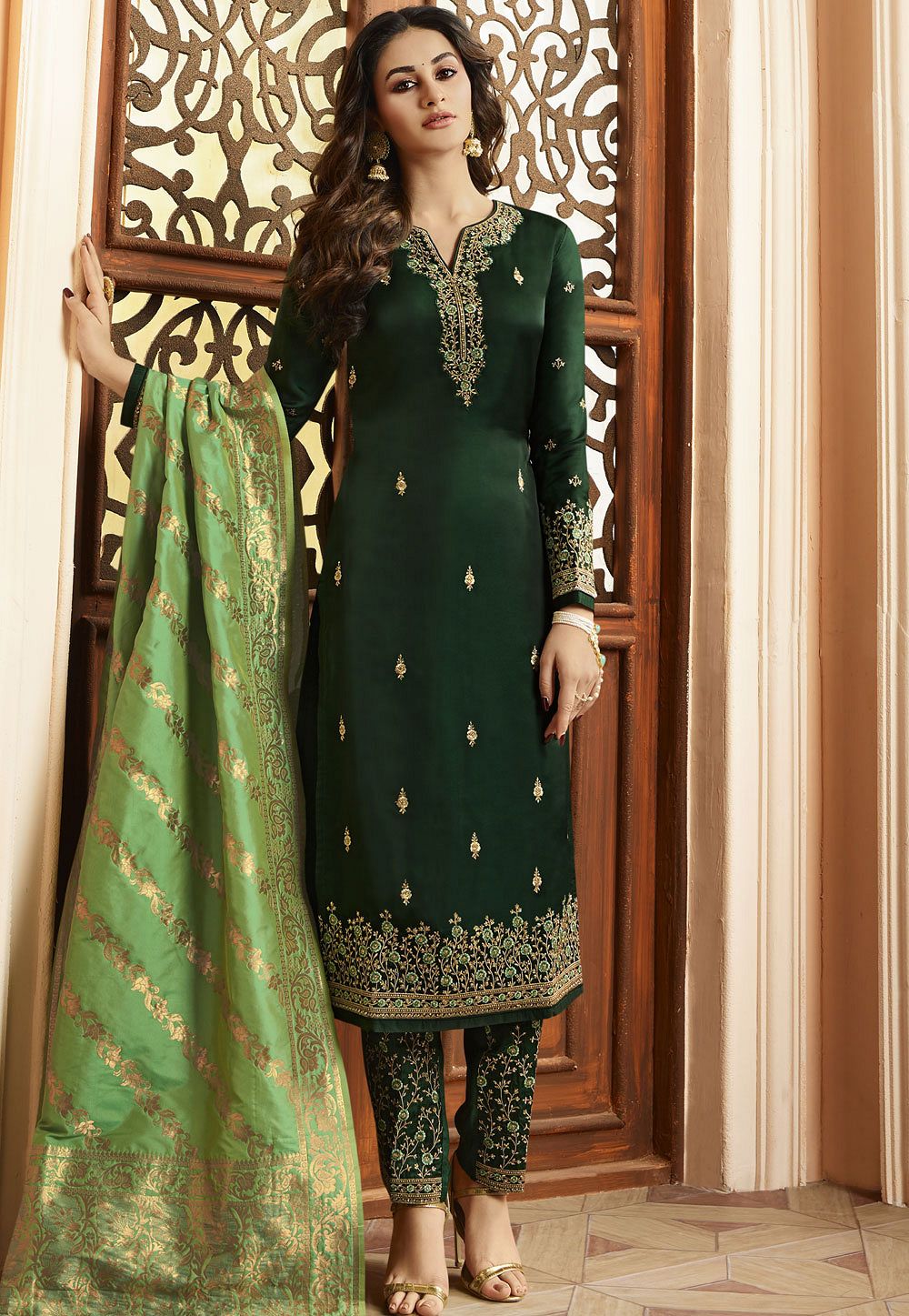 Indian Silk Wedding Salwar Kameez In Green Color 15202 