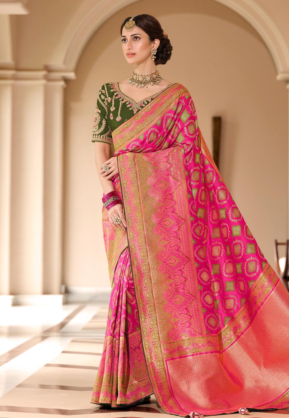 Silk Saree With Blouse In Pink Colour 13411