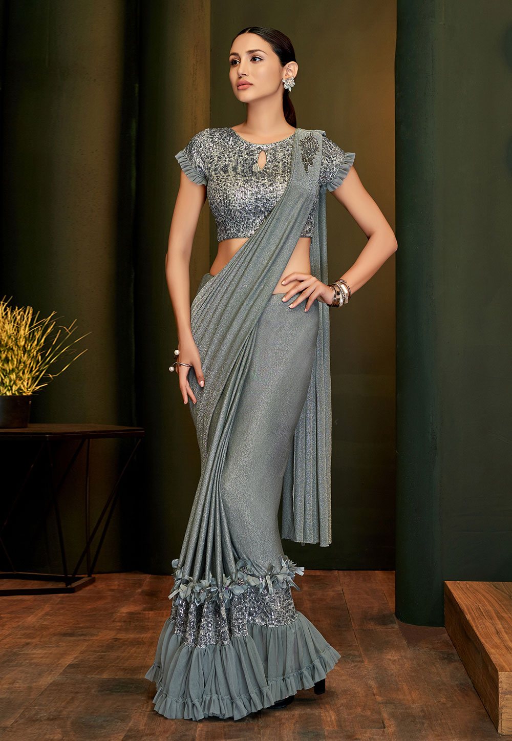 Saree Collection Online - Rent Designer Ethnic Saree for Women and Men  @Rentitbae.com