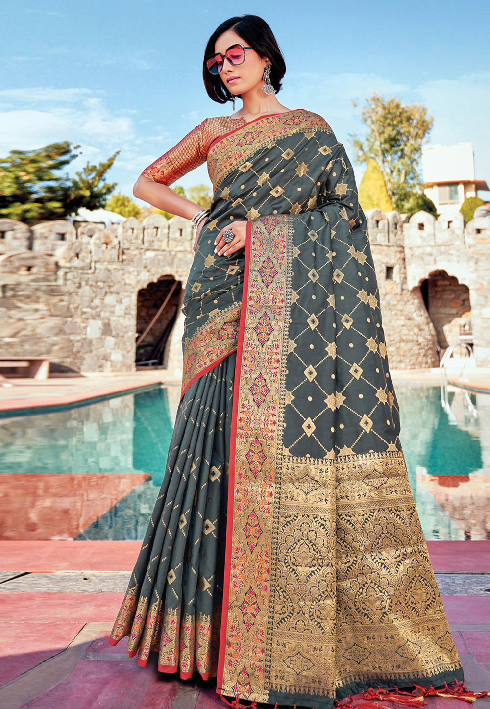 Buy Ekaya Purple Silk Handwoven Banarasi Saree With Unstitched Blouse  Fabric Online | Aza Fashions