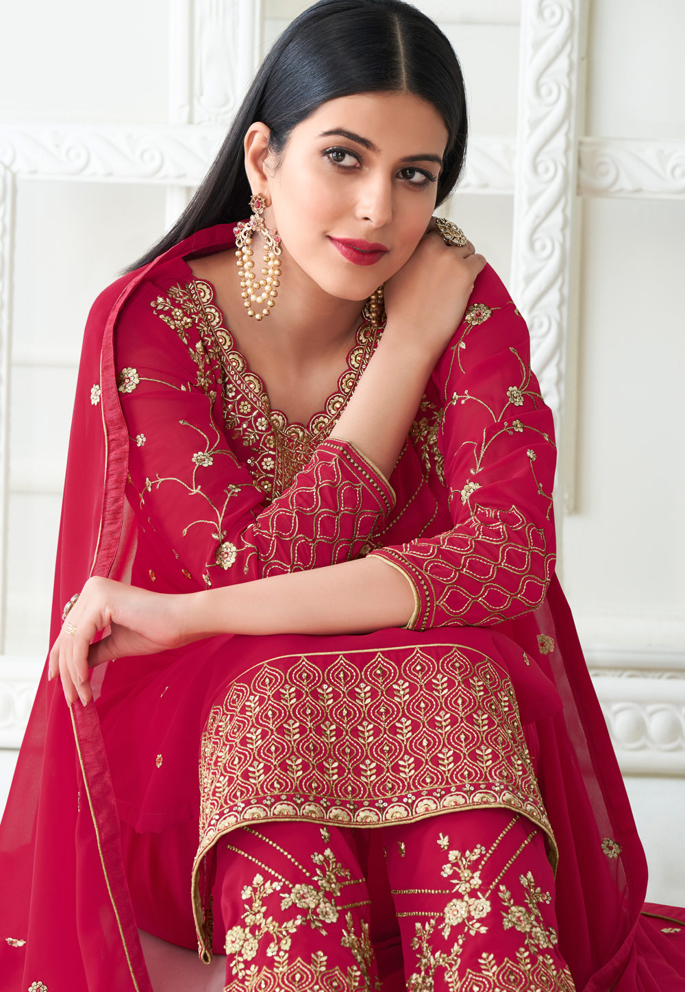 Buy Luxurious Pink Georgette Cigarette Pant Suit With Resham Work Online -  LSTV02500