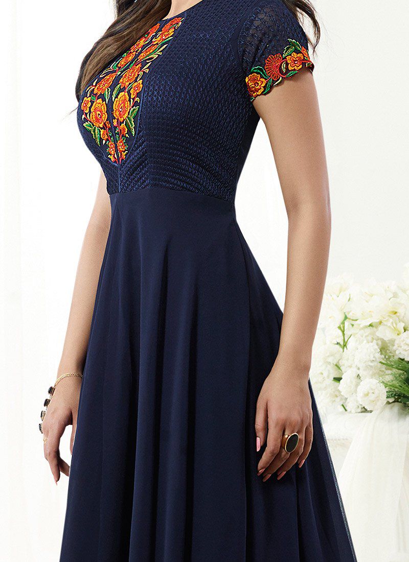 Jennifer sales winget kurti