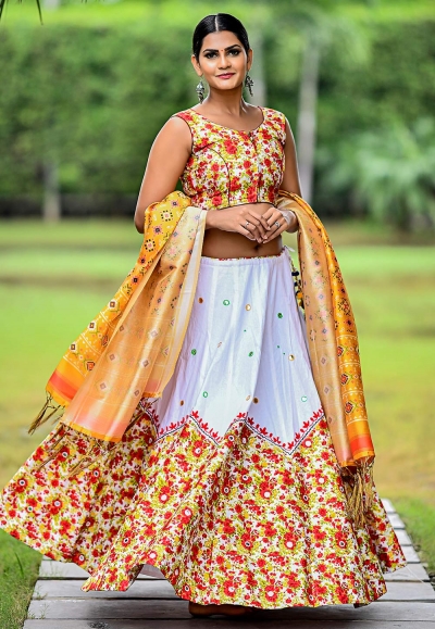 Off white cotton readymade navratri chaniya choli 1002