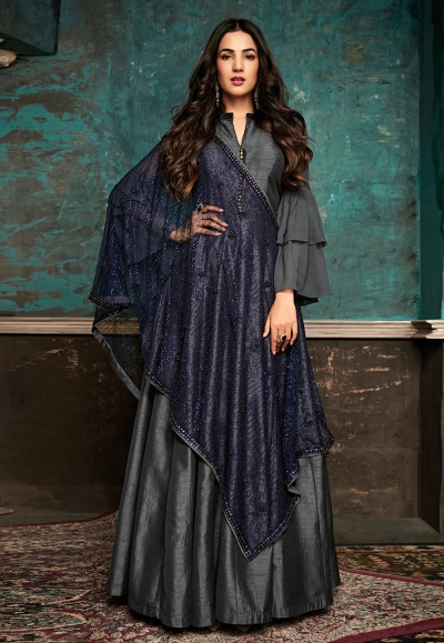 Sonal chauhan gray silk embroidered long anarkali suit with frill sleeve 7402