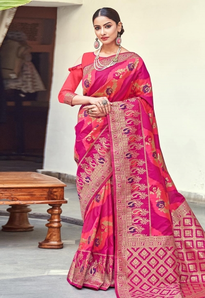 Magenta banarasi silk saree with blouse 205