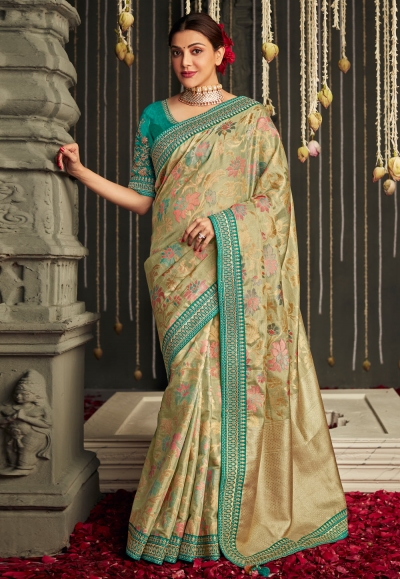 Kajal aggarwal Silk bollywood Saree in pista green colour 5232