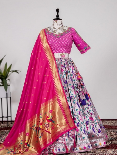 Bollywood Model Rani Pink Paithani silk wedding lehenga