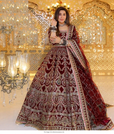Bollywood Model Maroon velvet heavy bridal lehenga choli