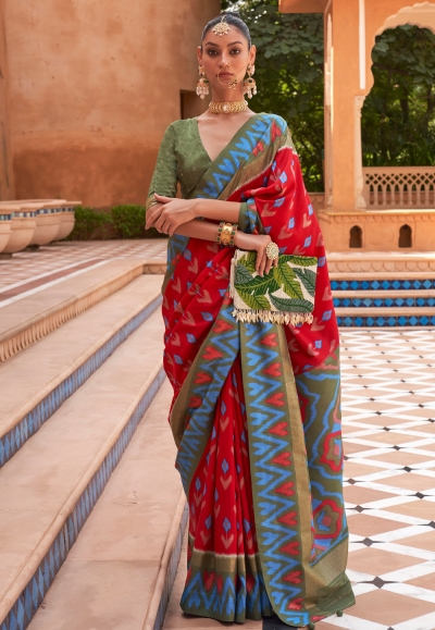 Red silk saree with blouse 596