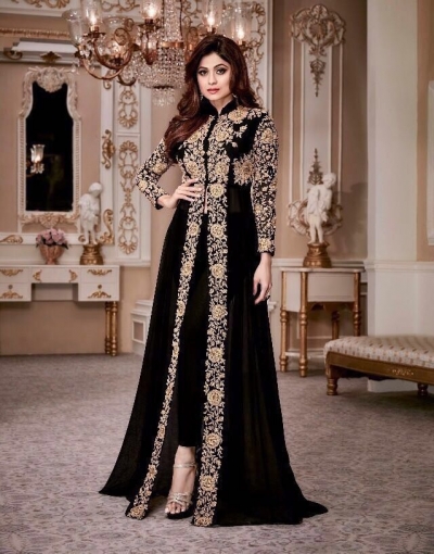 Shamita Shetty Black color party wear anarkali kameez