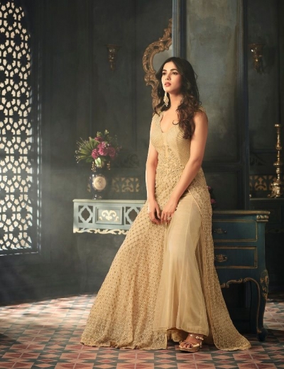 Sonal Chauhan Cream net wedding anarkali