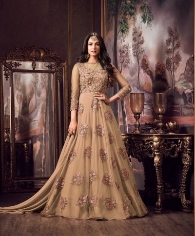 Sonal Chauhan Cream net wedding anarkali