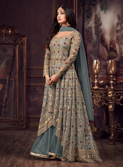 Sonal Chauhan Grey net wedding Lehenga kameez