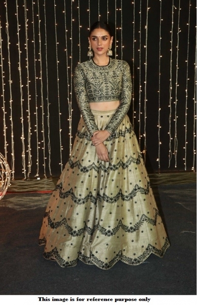 Bollywood Aditi Rao Hydari silk lehenga at Priyanka Reception