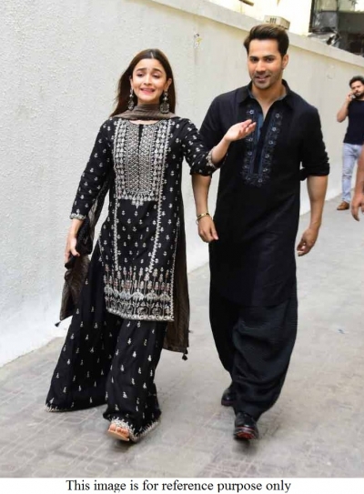 YOYO Fashion Semi-Stitched Alia Bhatt Embroidered Designer Black Anarkali  Suit at Rs 1699 in Surat