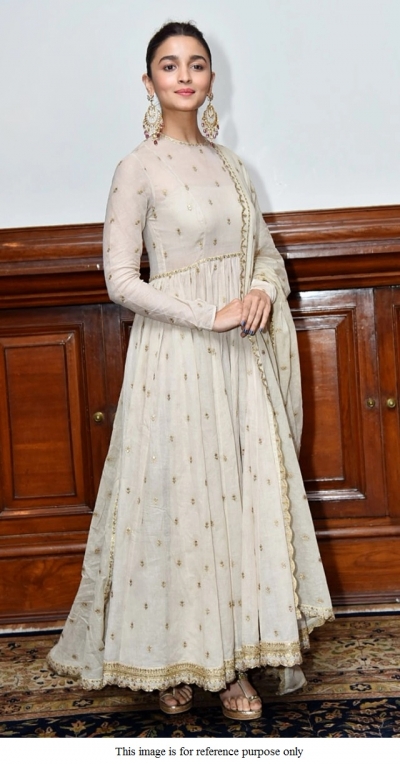 Bollywood Sabyasachi Mukherjee Inspired Alia bhatt kalank movie promotion anarkali 6072